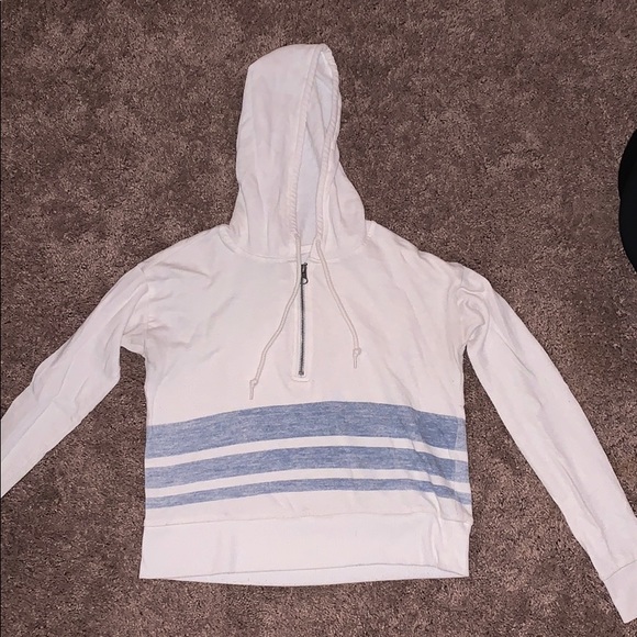 light sweatshirt with blue stripes - Picture 1 of 3